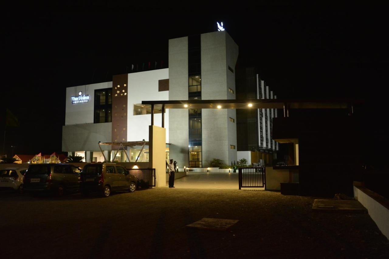 Pride Divine Resort Somnāth Exteriör bild